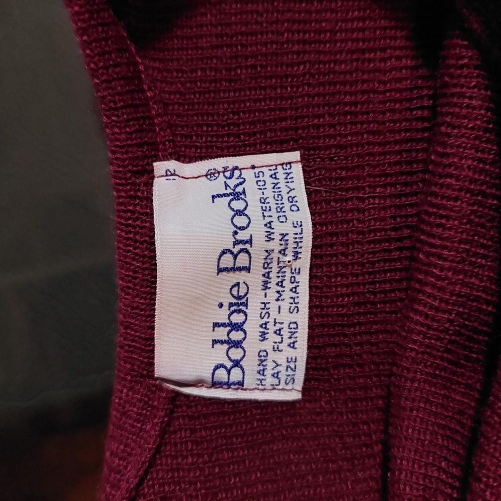 Vintage Bobbie Brooks Deep Red Ribbed Sweater Tank Top Small Sleeveless Knit - Picture 3 of 5